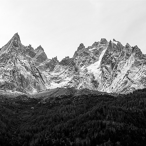Alpes françaises en noir et blanc